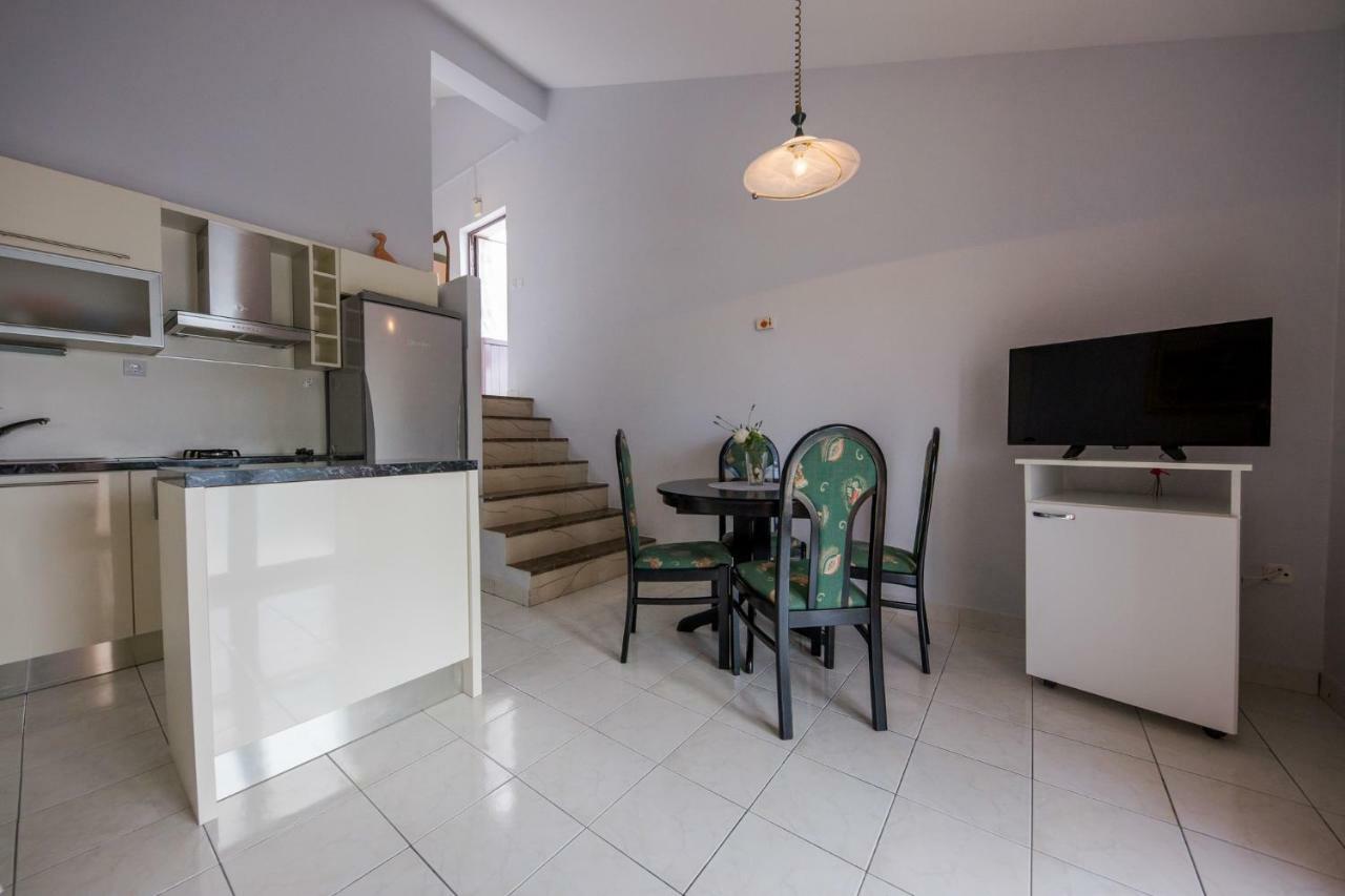 Apartments Mateo Trogir Luaran gambar