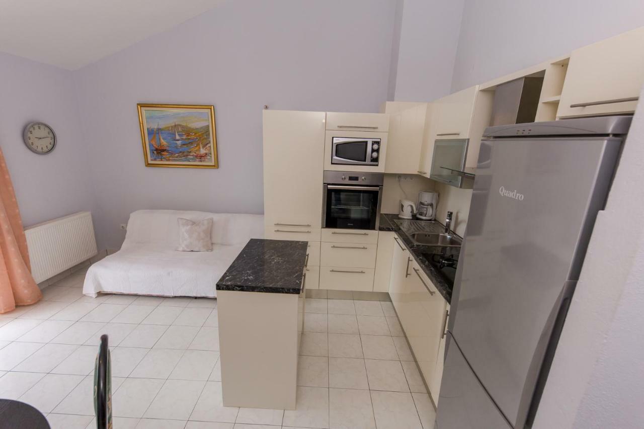 Apartments Mateo Trogir Luaran gambar